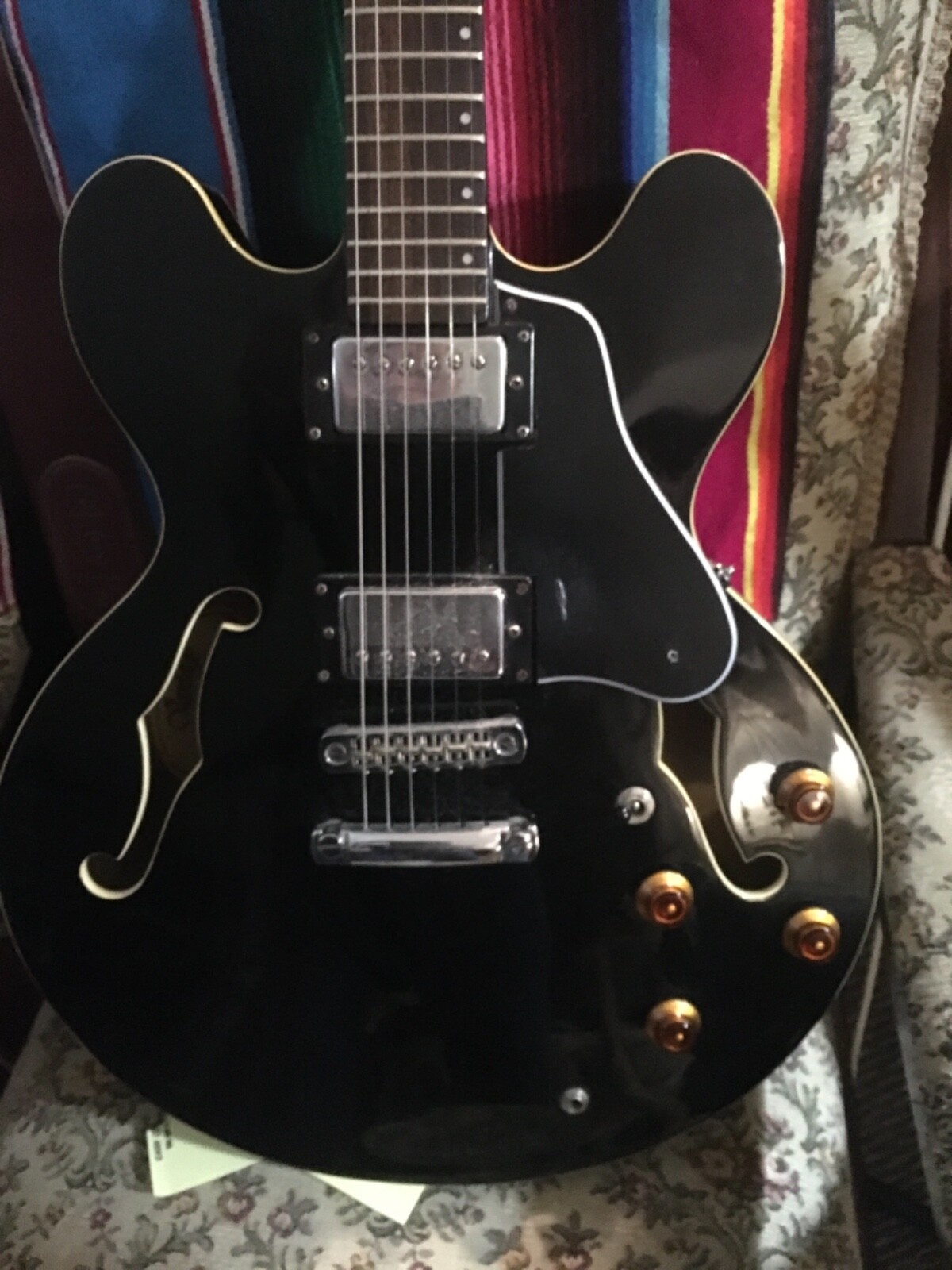 Vantage 635V long-tenon Semi-hollow body ( 335 ) style