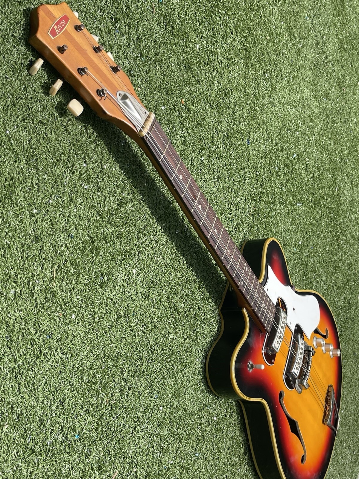 Vintage 1960s Recco Semi-Hollow Body Electric Guitar – MIJ Japan – Sunburst