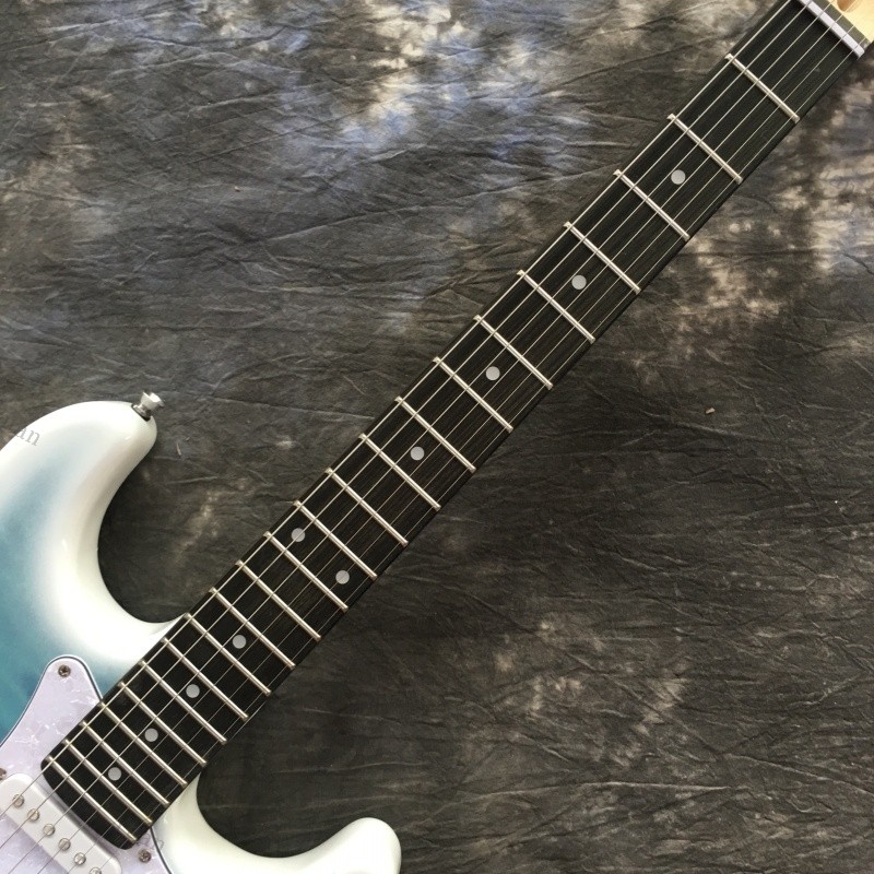Electric Guitar SSH Pickups White Pearloid Pickguard Quilted Maple Teal Burst