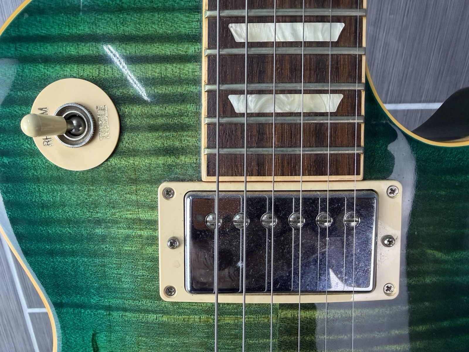 2014 Gibson Les Paul Traditional 120th Anniversary Ocean Blue Flame Top w/ Case