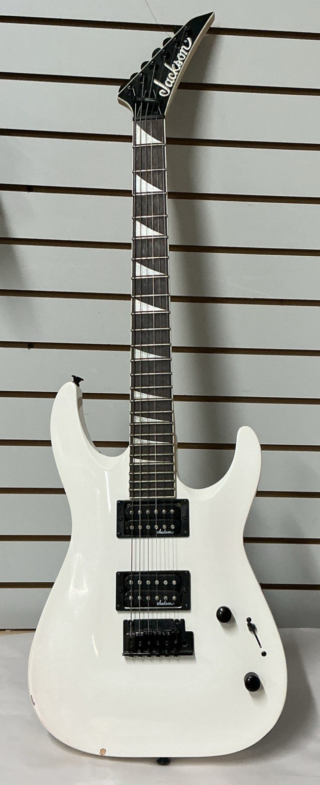 Jackson JS Series Dinky Arch Top JS22 DKA 6 String Electric Guitar W/ Gig Bag