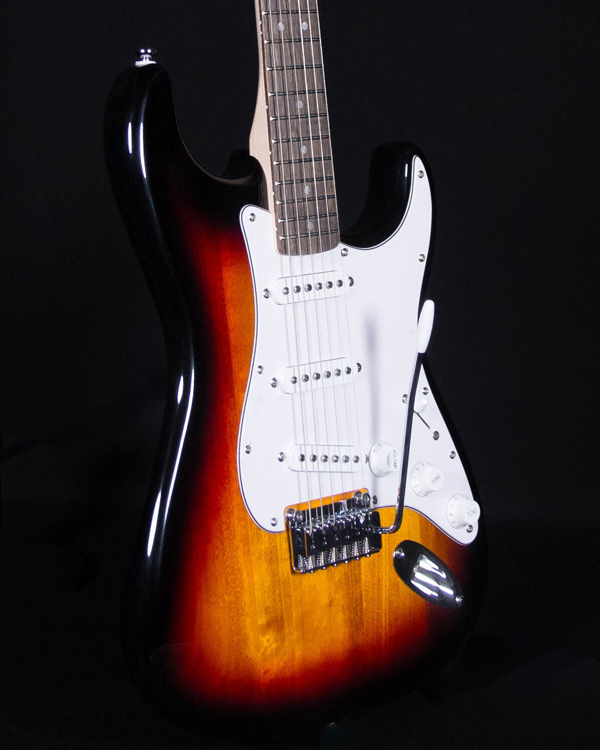 Squier Affinity Series Strat, Laurel FB, 3-Color Sunburst