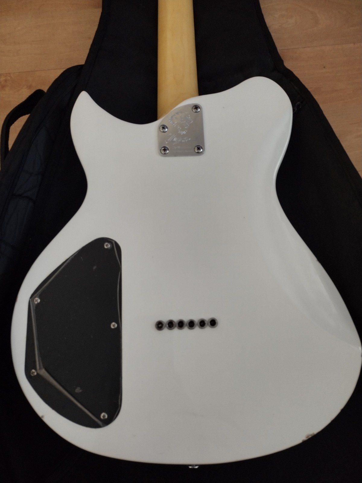 Washburn Lyon Union Jack electric guitar – Def Leppard model