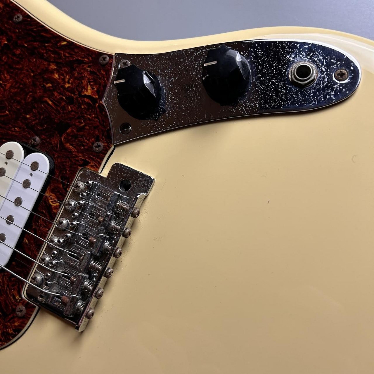 Squier by Fender FSR CYCLONE (no260728)