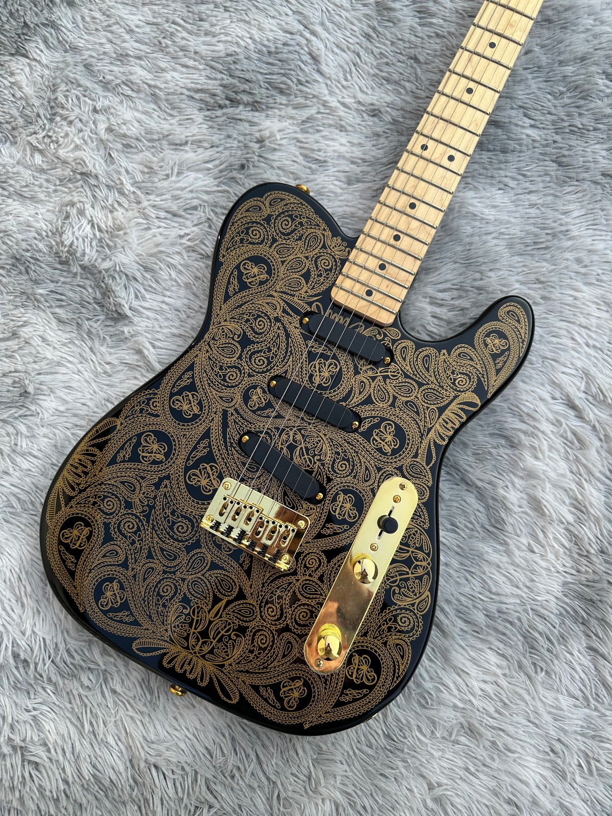 TL Electric guitar /black pattern and accessories/imported alder guitar/from US