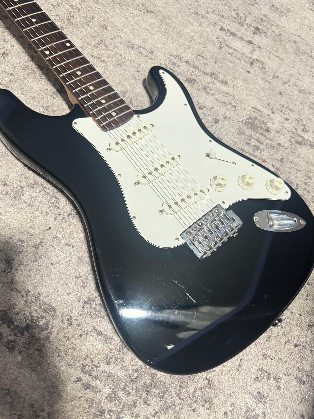 Silvertone SS11 Electric Guitar