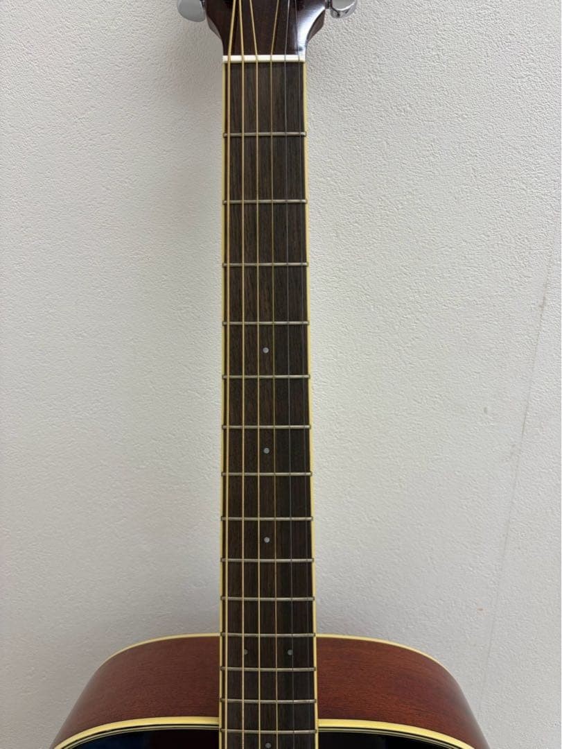 YAMAHA acoustic guitar FG820