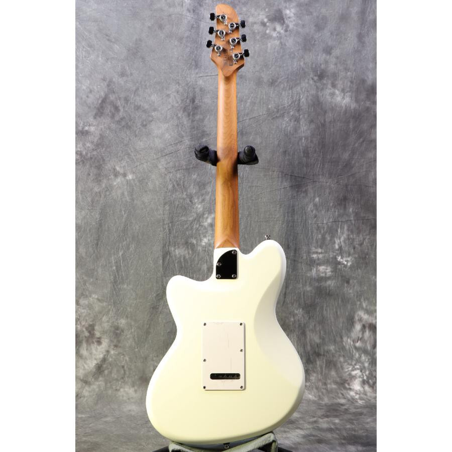 Ibanez ICHI00-VWH Vintage White Ichika Nito Signature Model