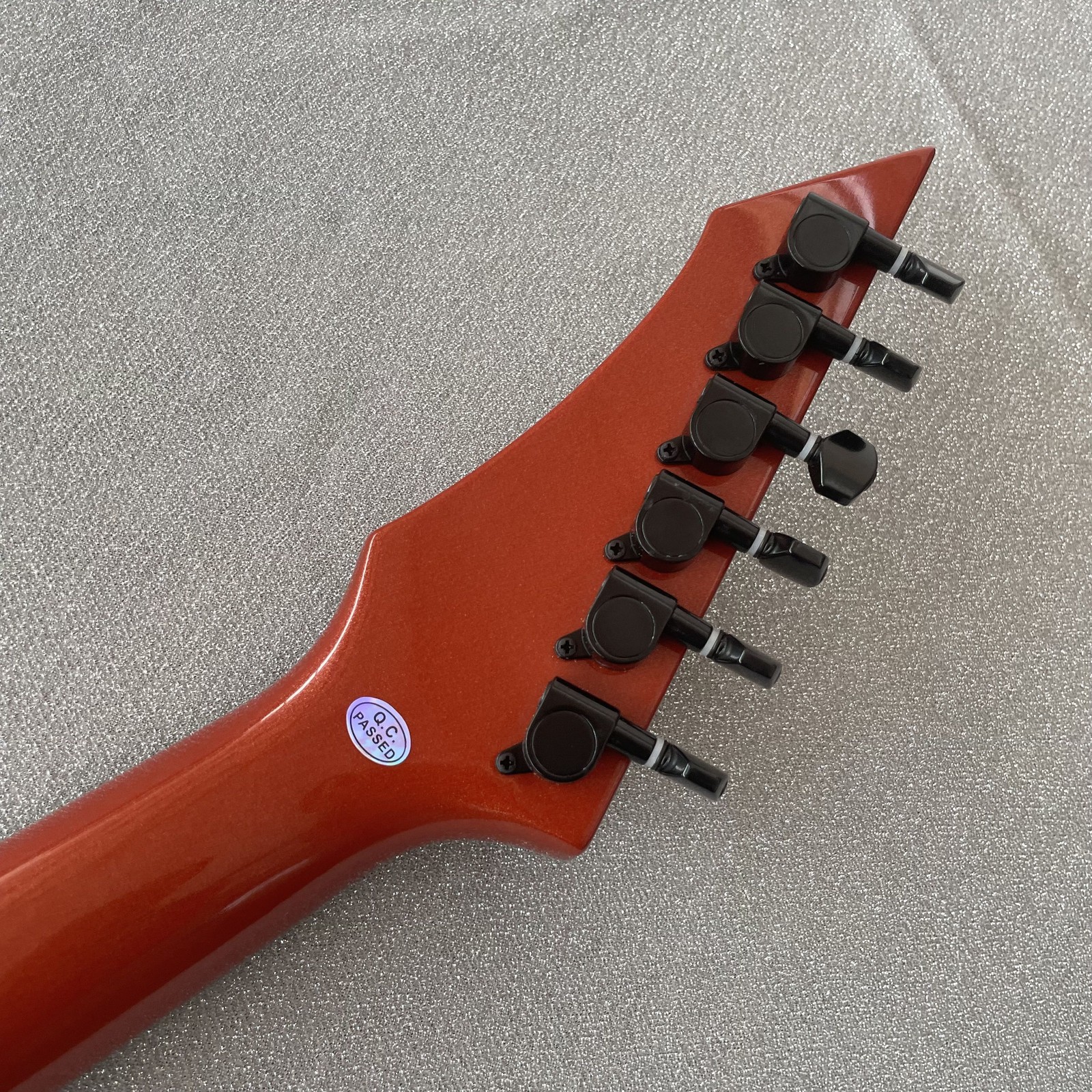 Unique Solid Electric Guitar Tremolo H-H Pickups Orange Sparkle Finish Black HW