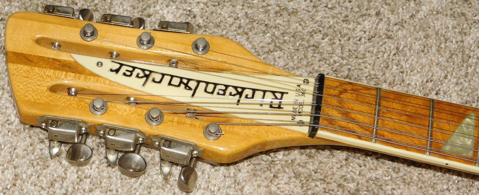 Rickenbacker 360/12 Semi-Hollow 12 String Electric Guitar Mapleglo Vintage 1980