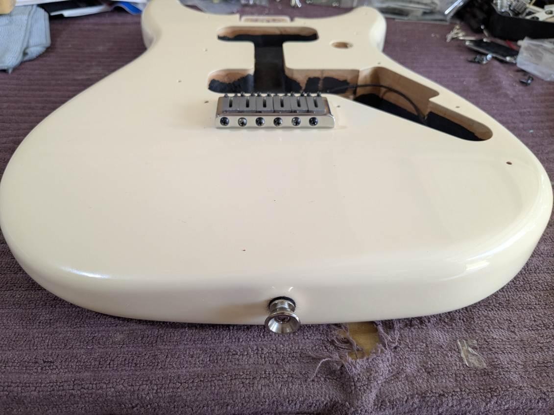 Fender Lead 3 BODY, 2019, factory pickguard + NEW one , thru body hardtail