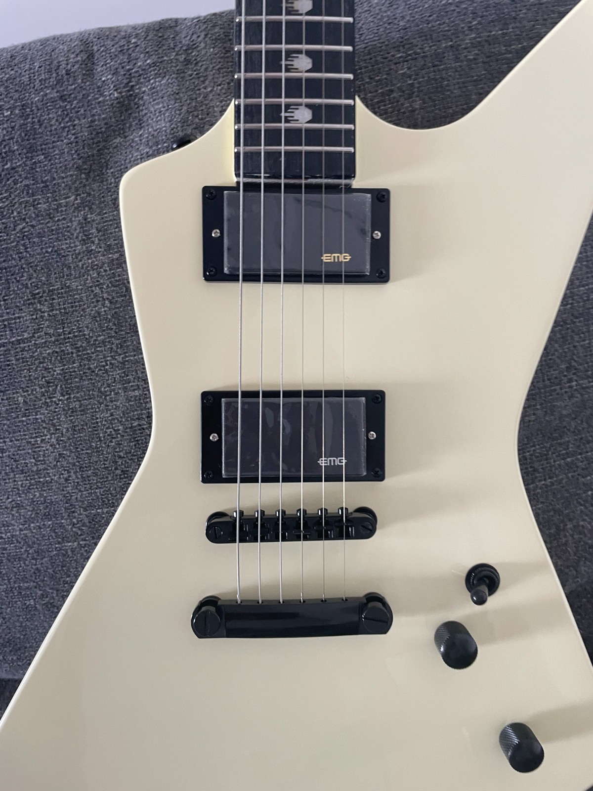 6 String Custom Solid Body Electric Guitar Beige Color Rosewood Fingerboard