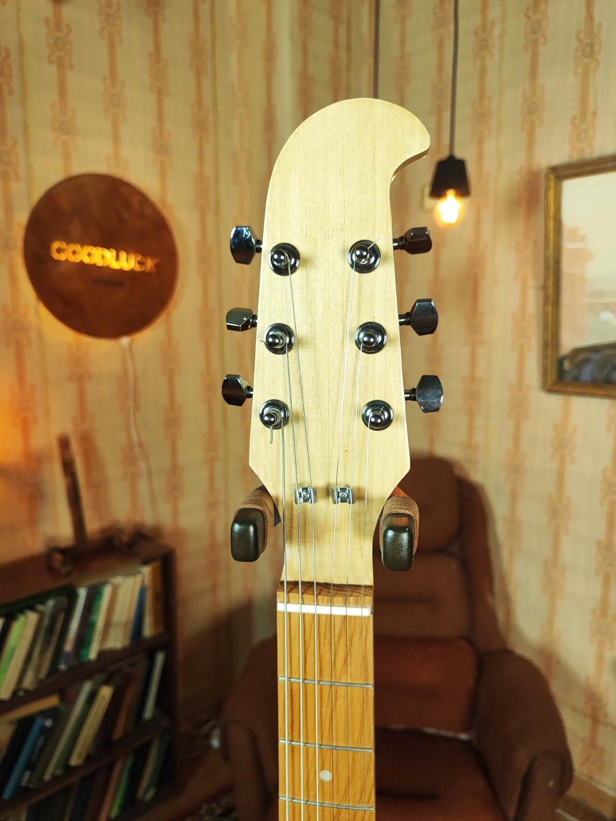 Orfeus Pirin Style Guitar Retro Eastern Europe Design USSR Reissue