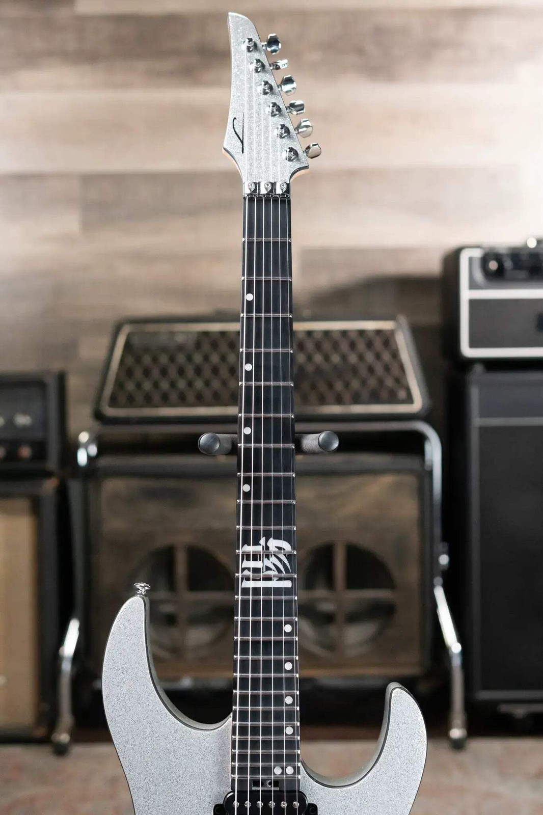 Legator YO6 Electric Guitar – Silver Sparkle with Gig Bag