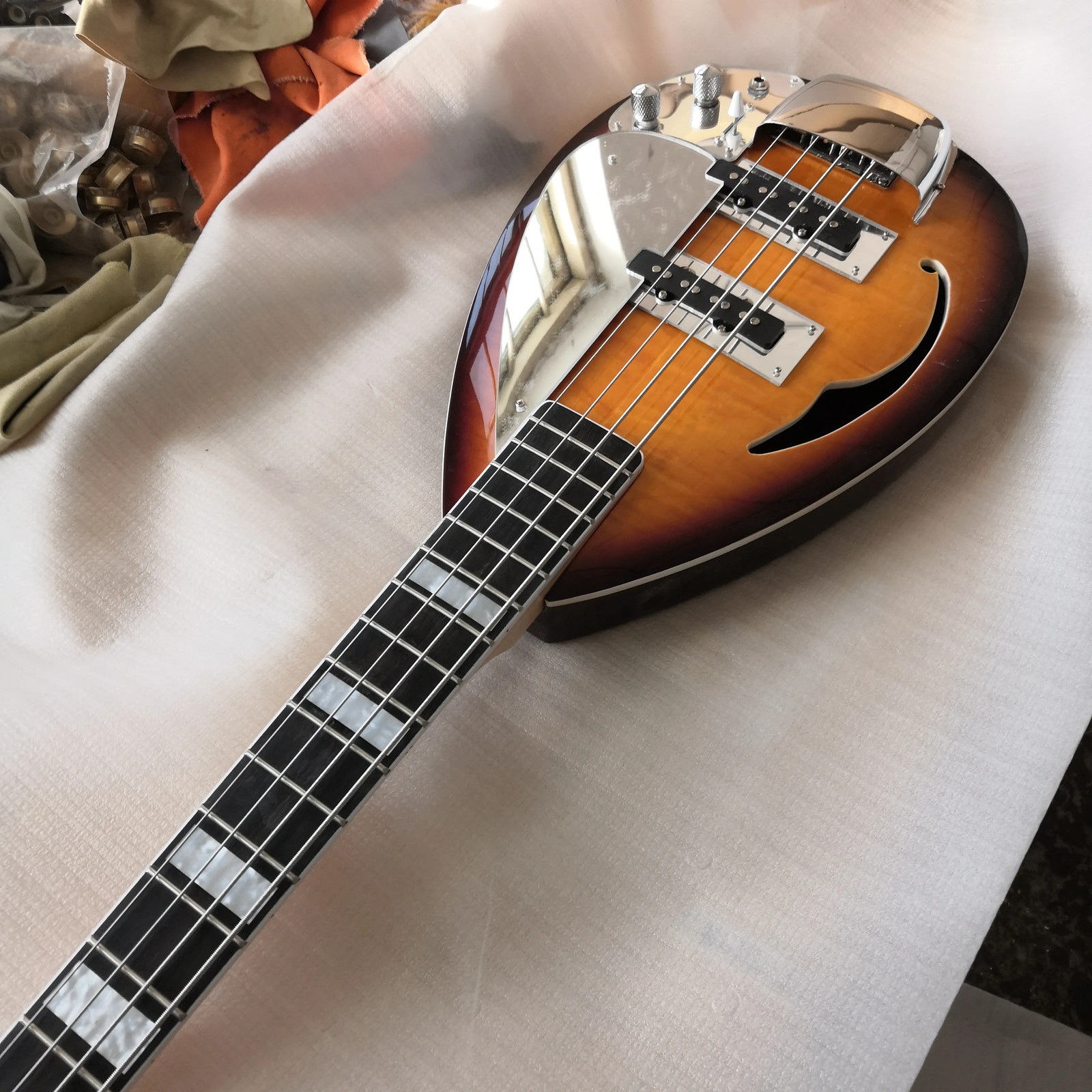 4 Strings Sunburst Tear Drop Vox Phantom Electric Bass Guitar Semi Hollow Body