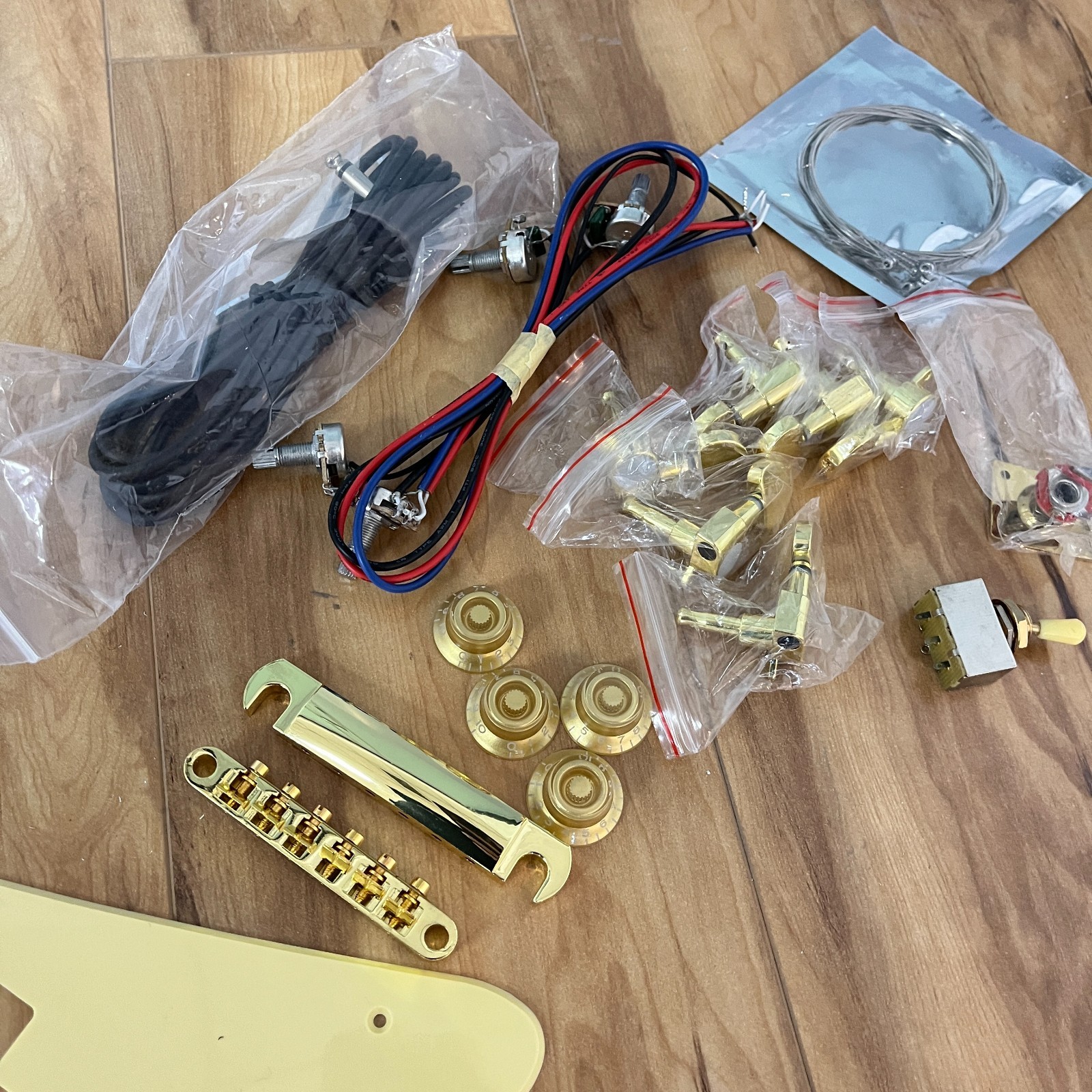 US Ship LP DIYElectric Guitar Kit – Unfinished Mahogany Body Rosewood Fretboard