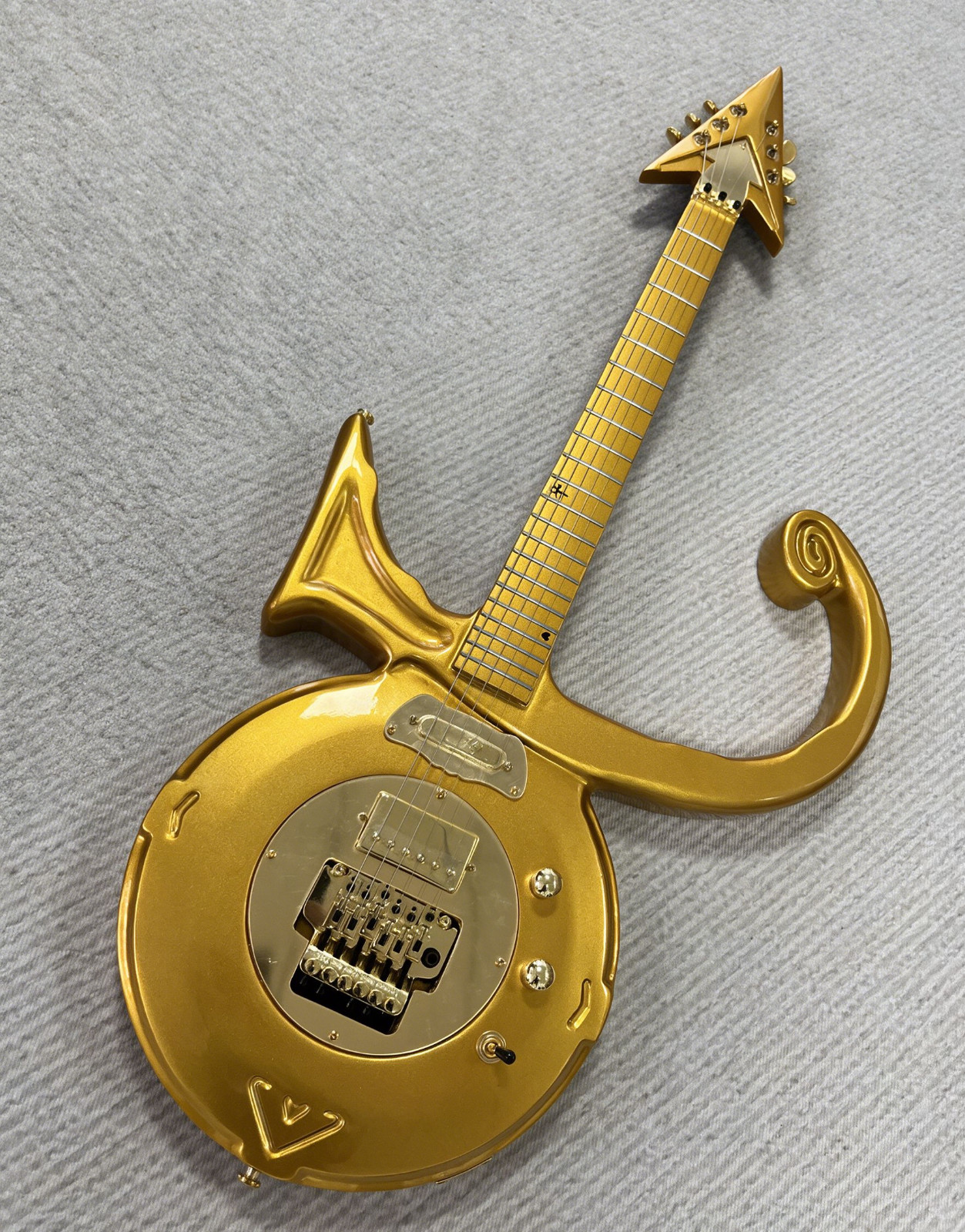 US Warehouse Gold Prince “Love Symbol” Electric Guitar Gold Hardware HH Pickups