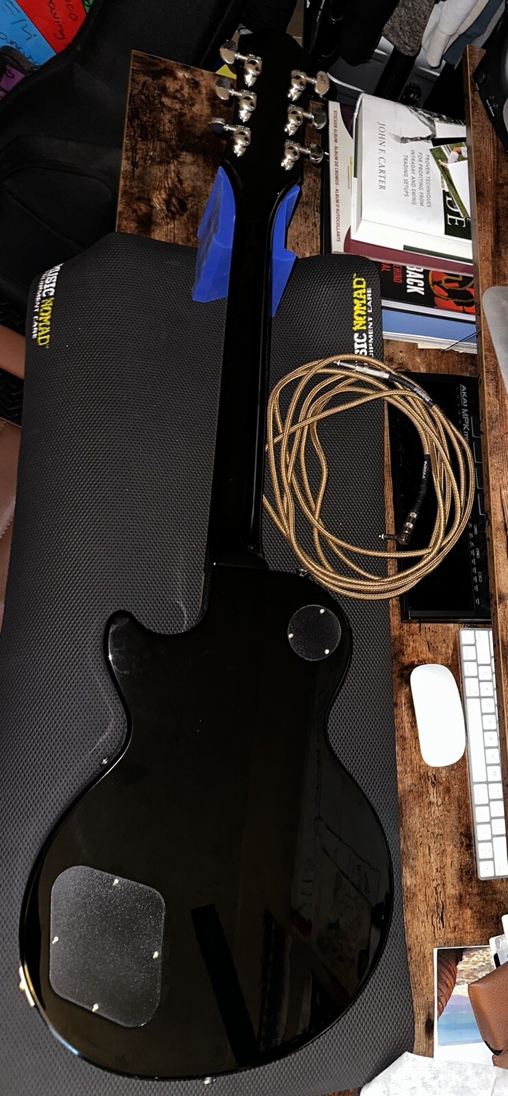 Epiphone Les Paul Standard 60’s Electric Guitar Ebony Pack