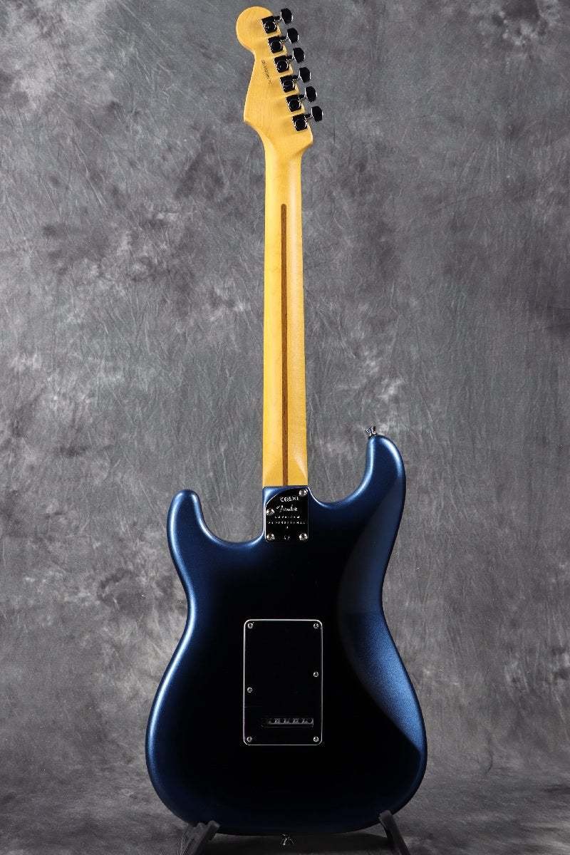 Fender American Professional II Stratocaster Maple Fingerboard Dark Night 3.4kg