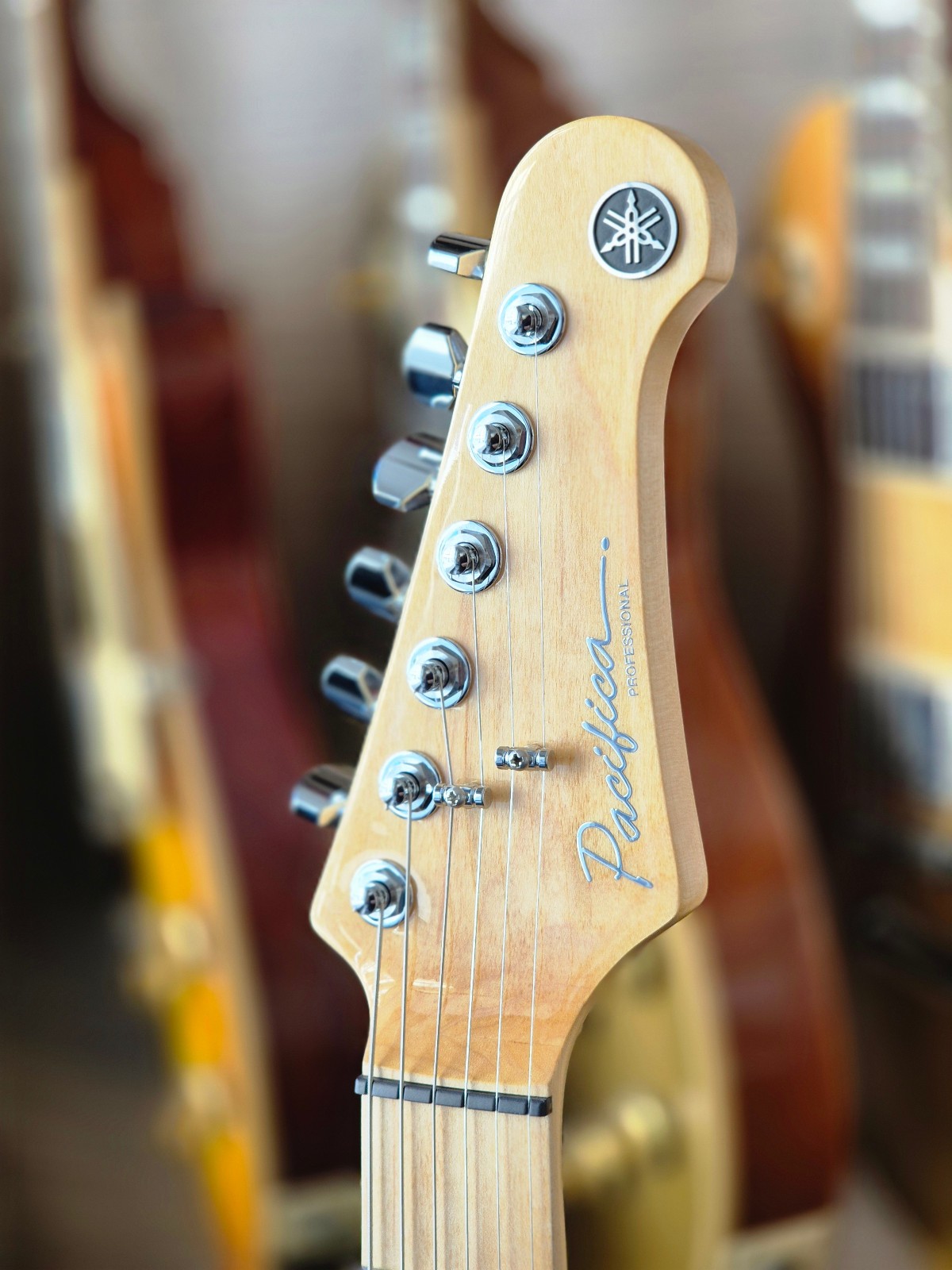 Yamaha Pacifica Professional PACP12M 2025 – Beach Blue Burst