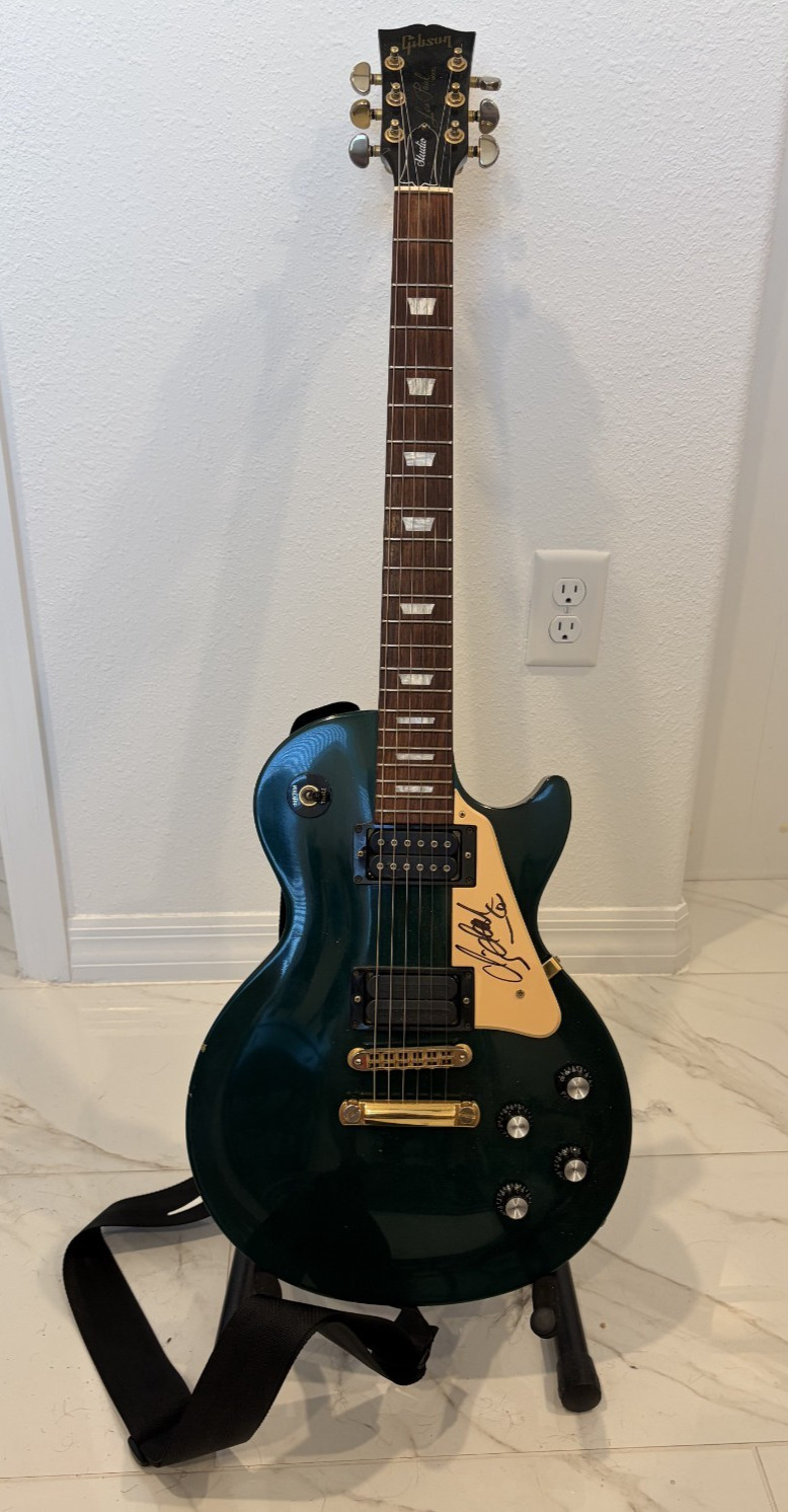 Awesome Gibson Les Paul Studio 2003 – Emerald Green Signed by Michael Schenker!