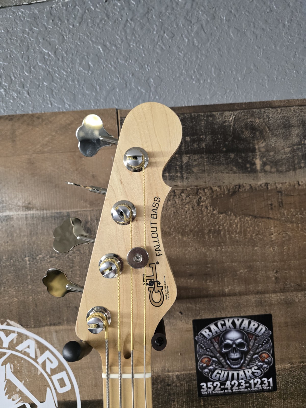 G & L Fullerton Deluxe Fallout Pearl Gray With COA And Gig Bag.