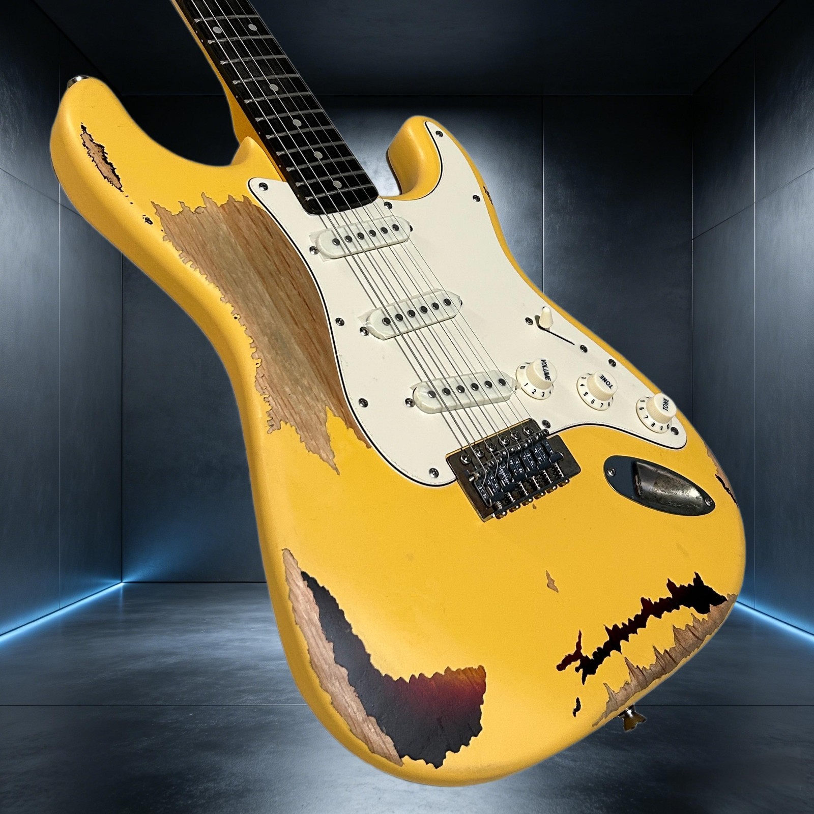 Aged ST Electric Guitar Alder Body 21 Frets Yellow Color Rosewood Fretboard