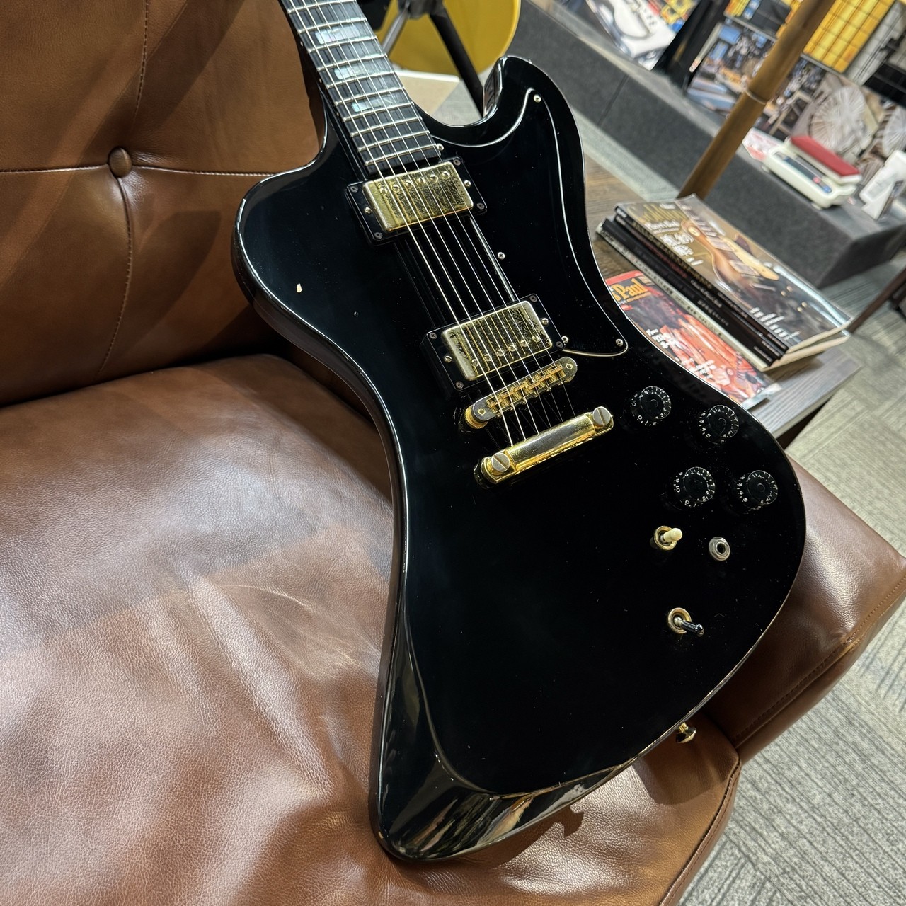 Gibson Rd Artist Ebony Used Electric Guitar 1977