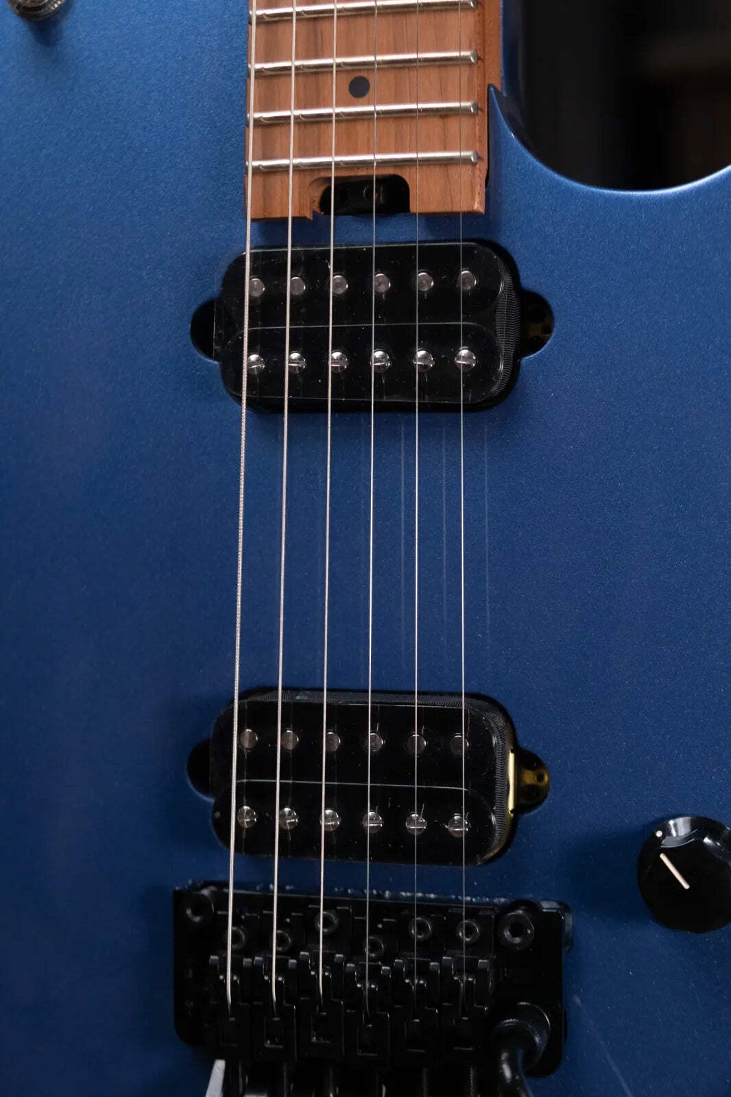 EVH Wolfgang Standard, Baked Maple Fingerboard – Pelham Blue