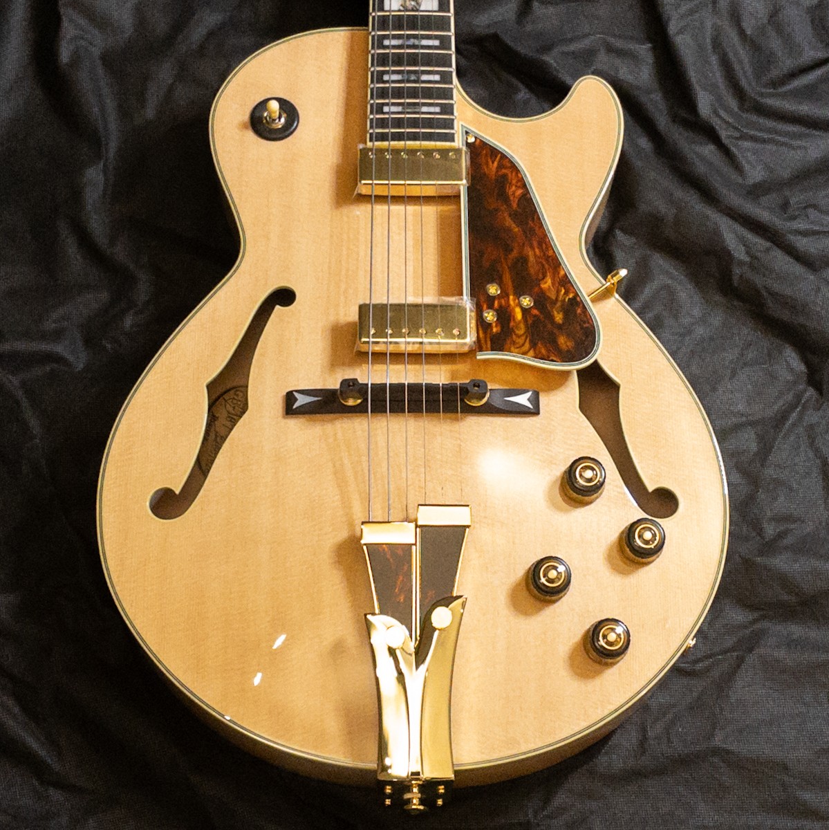 Acoustic Electric Guitar Ibanez GB10 NT George Benson Signature Made in Japan