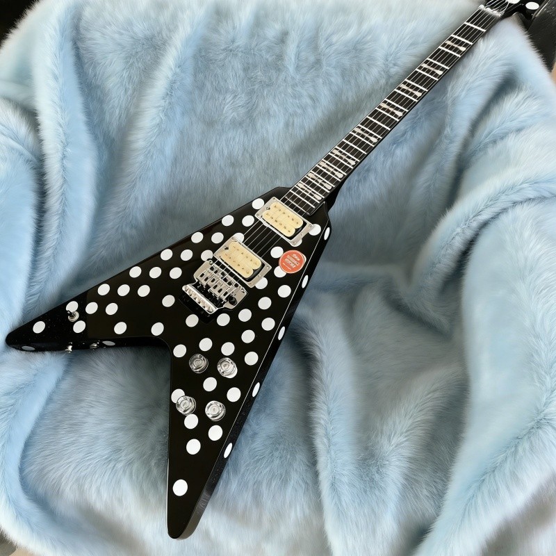 V Randy Rhoads Polka White Dot Electric Guitar Black Tremolo Bridge guitar