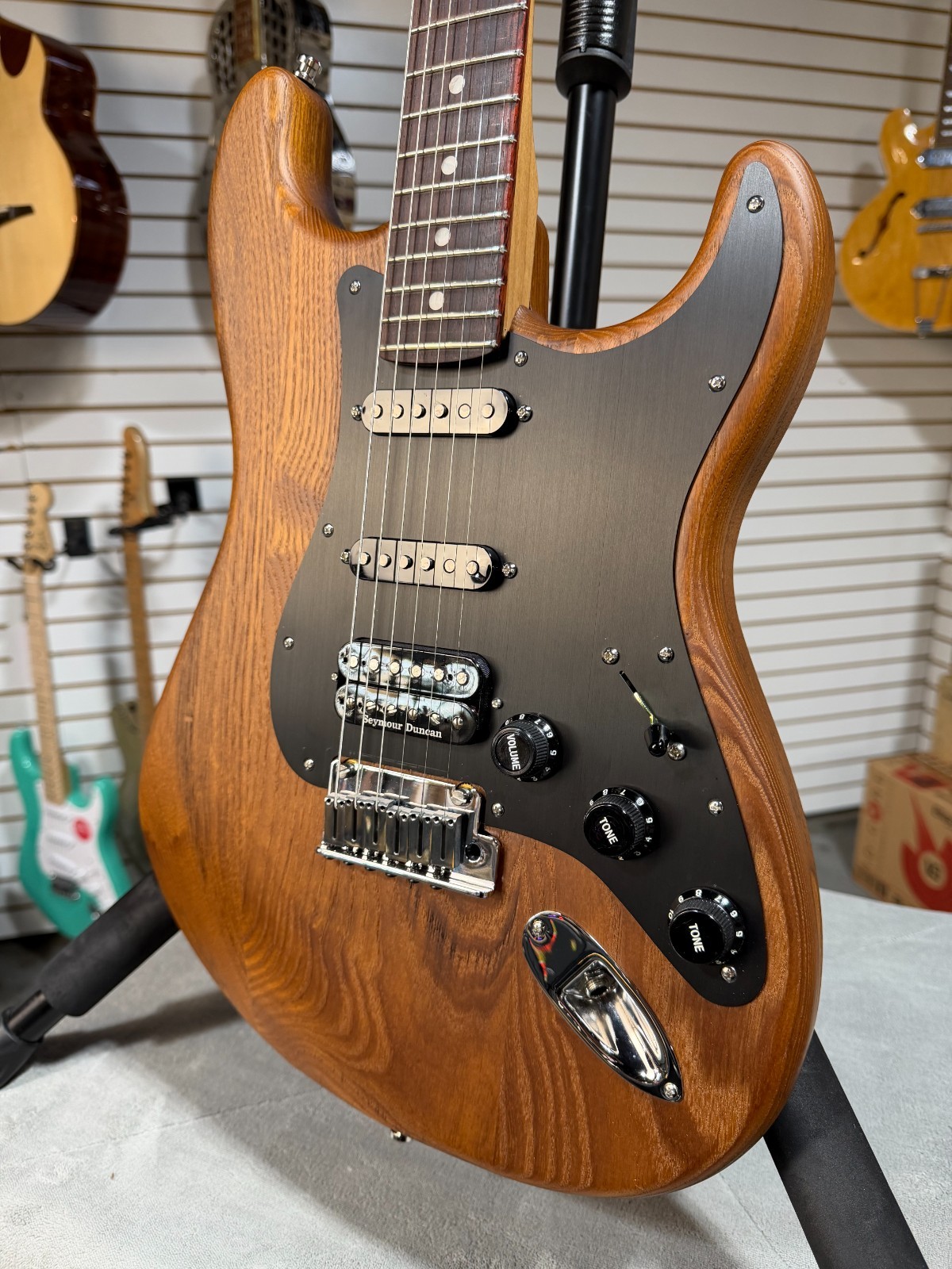 Fender Limited Edition AM Ultra II Strat HSS 2026 – Rosewood + FREE Plek #230