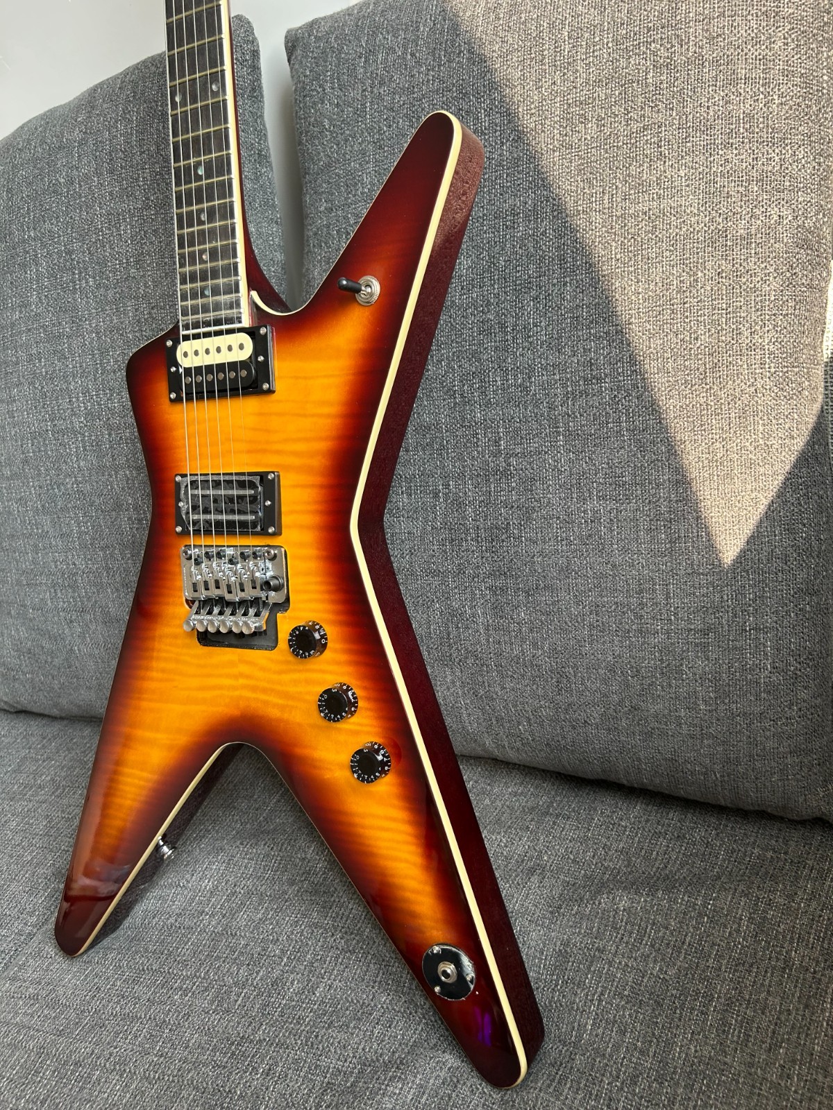Dimebag Darrell Signature Electric Guitar Flame Maple Top lightning pattern