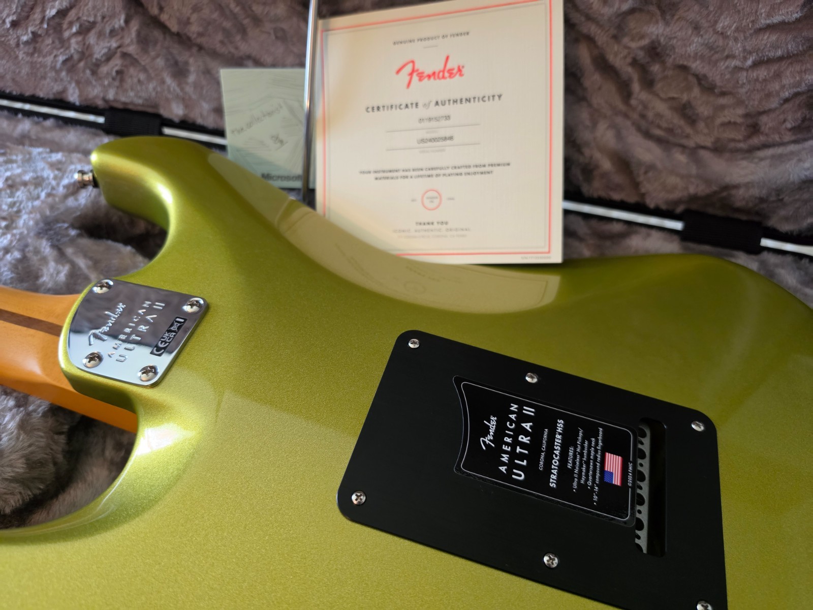 Fender American Ultra II Stratocaster HSS 2024 Solar Flare – Bought but Unused!