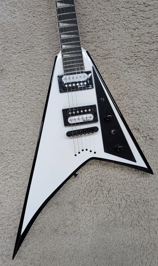 Jackson Model JS32T Rhoads White w/black 24 Fret String Thru Electric Guitar