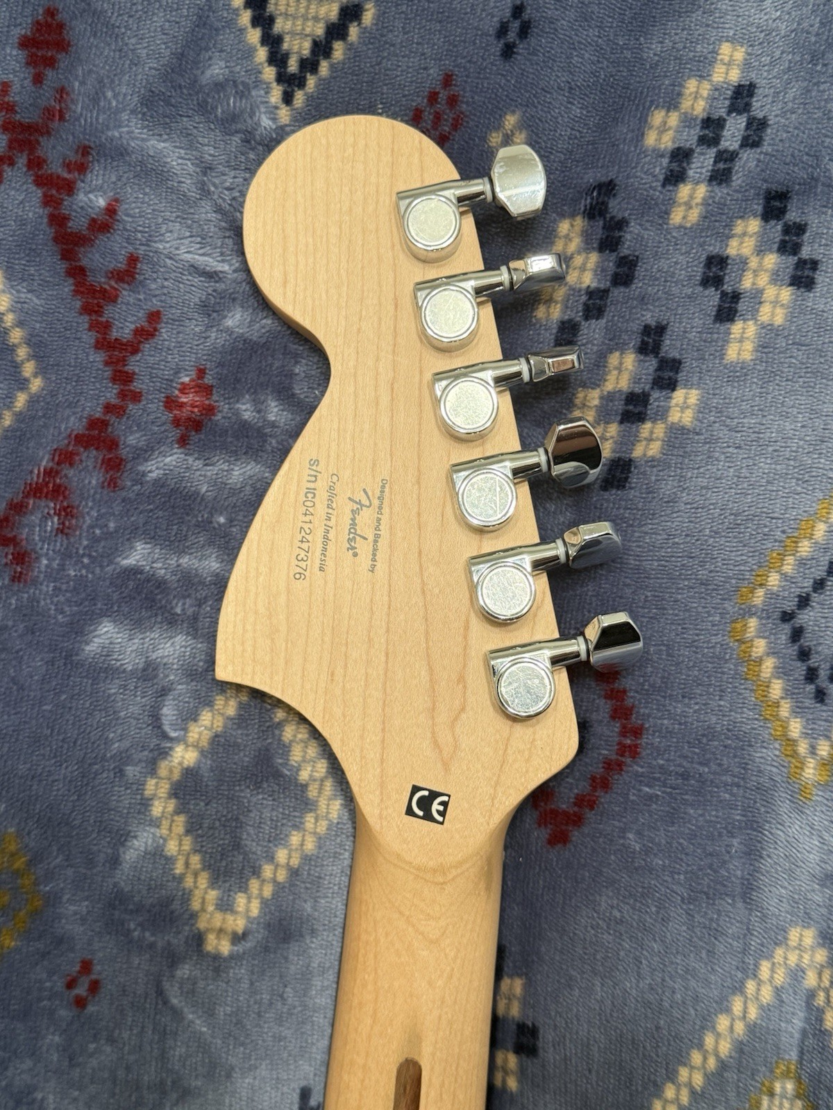 Fender Squier Stratocaster Electric Guitar – Candy Apple Red – Indonesia (2004)