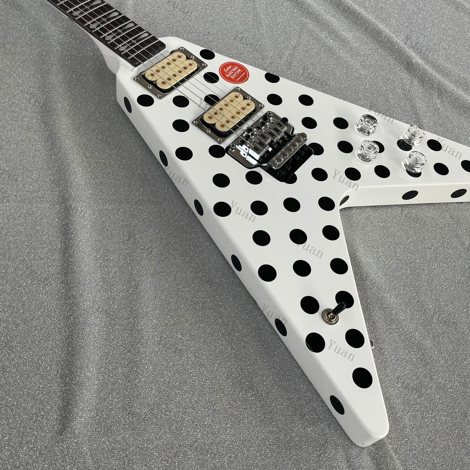 Solid Electric Guitar White Body HH Pickup FR Bridge with Black Polka Dot V US
