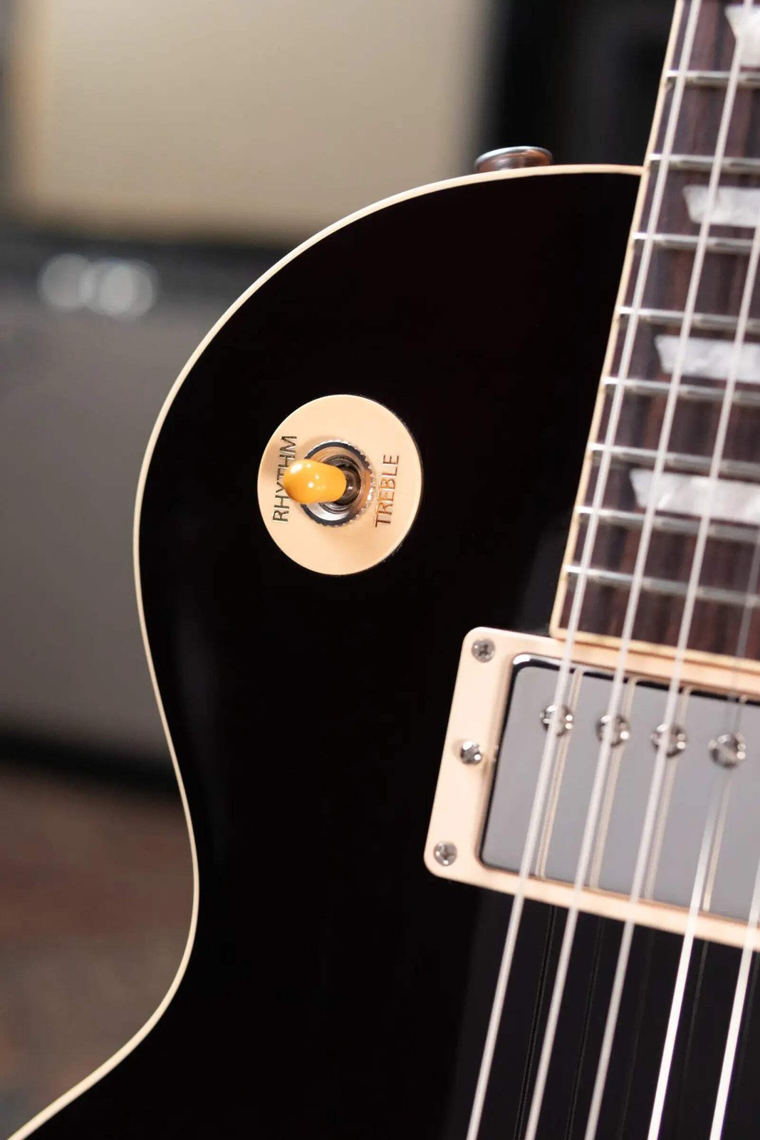 Gibson Les Paul Standard 50s Figured Top – Translucent Oxblood with Hardshell Ca