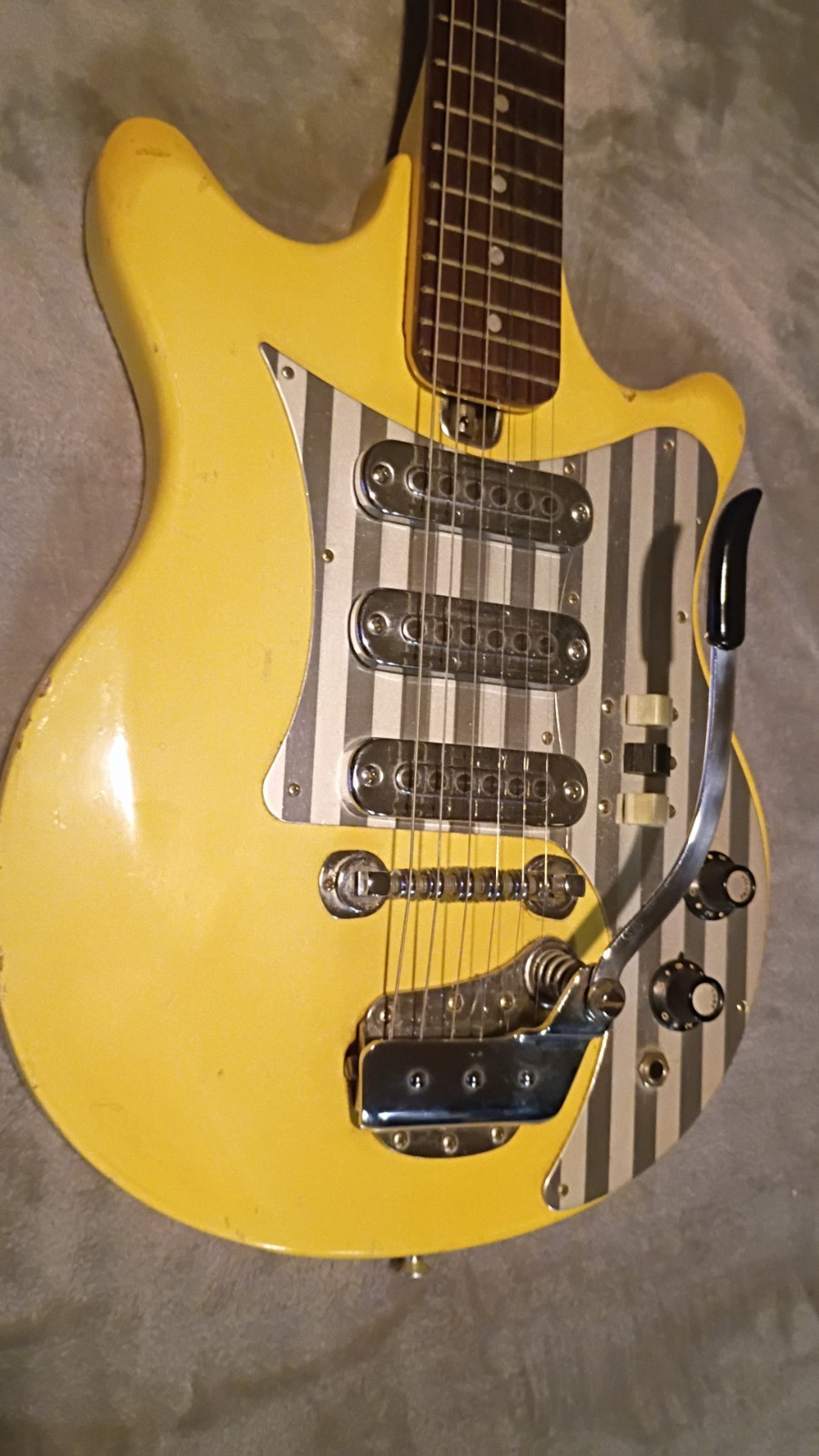 1966 Teisco Del Rey ET-300 Banana Yellow Electric Guitar
