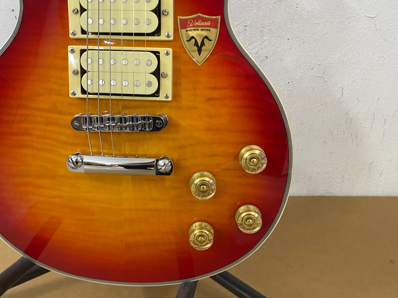 HOT SALE Electric Guitar Cherry Sunburst Maple Flame Top HHH Pickup US Warehouse
