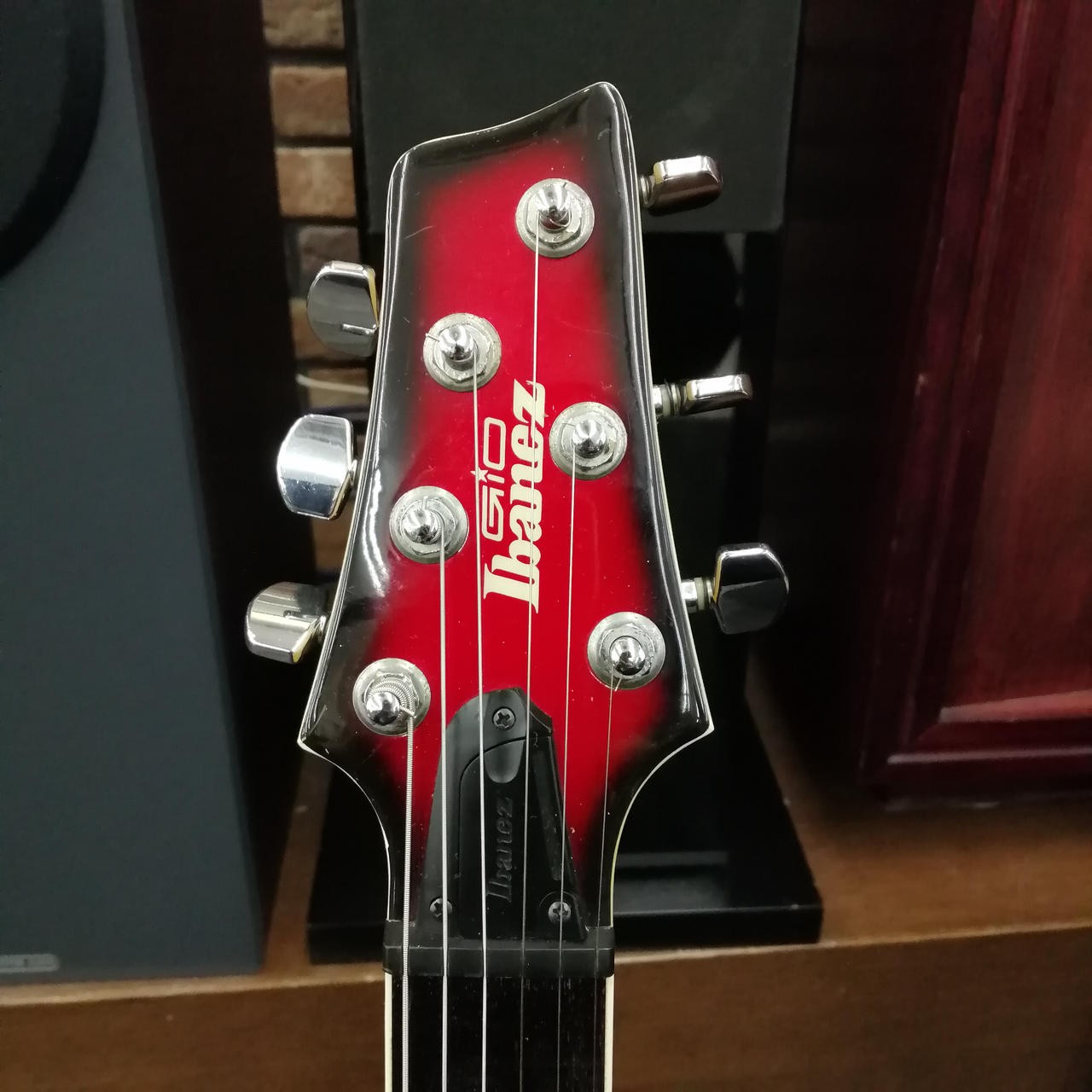 IBANEZ GIO SERIES Electric Guitar-02