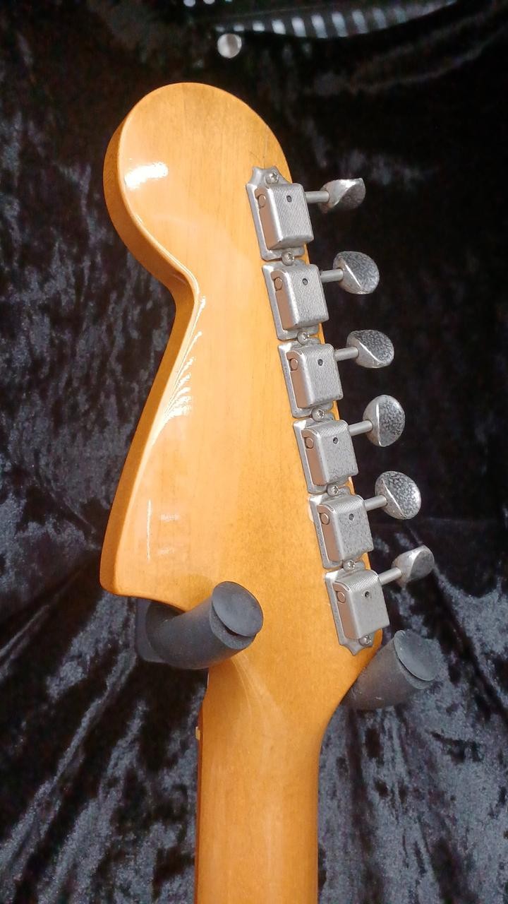 FENDER American Vintage’62 JAGUAR 3TS Electric Guitar