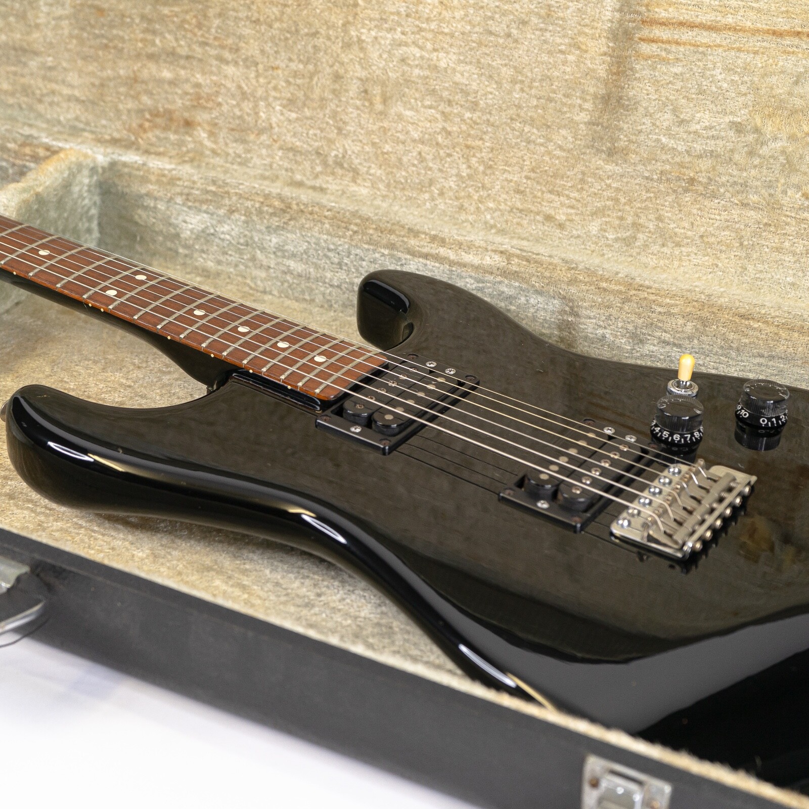 Mid 90s Yamaha STH-400R Super Strat Black w/ Hardshell Case, Humbuckers