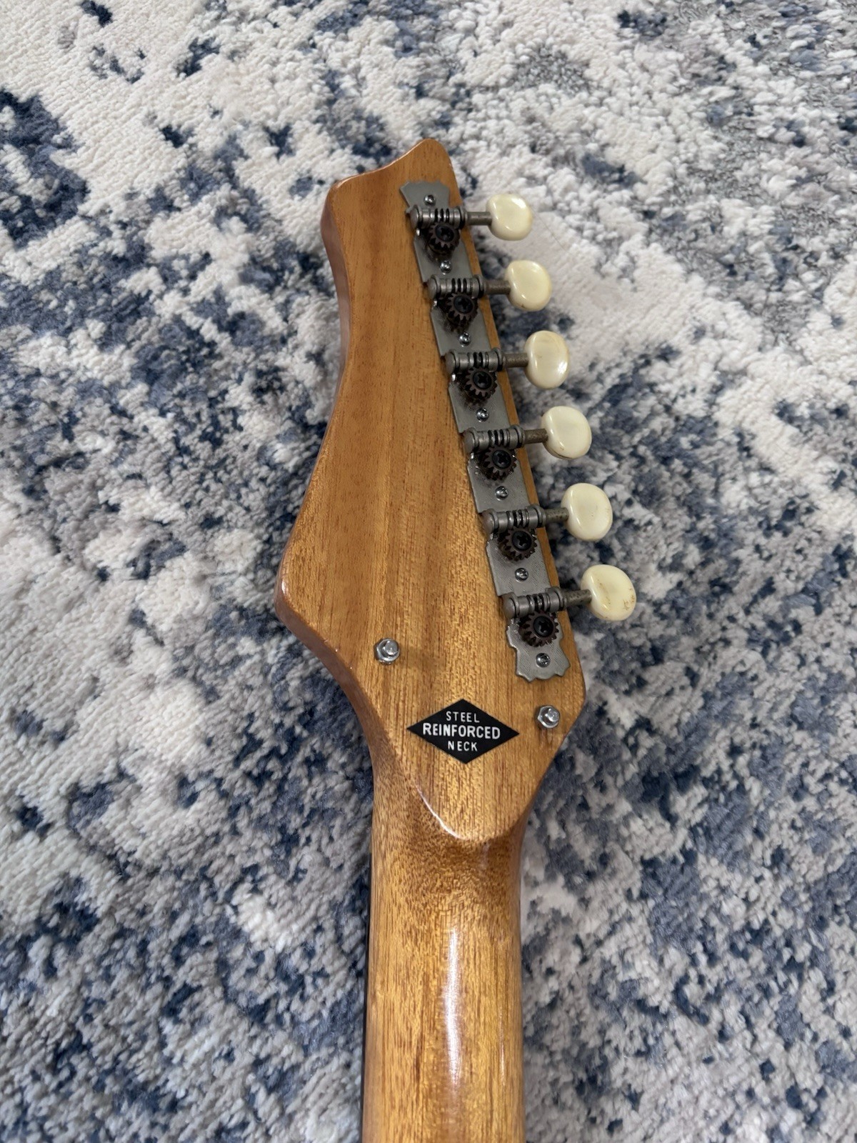 VINTAGE 60s-70’s SORRENTO ELECTRIC GUITAR
