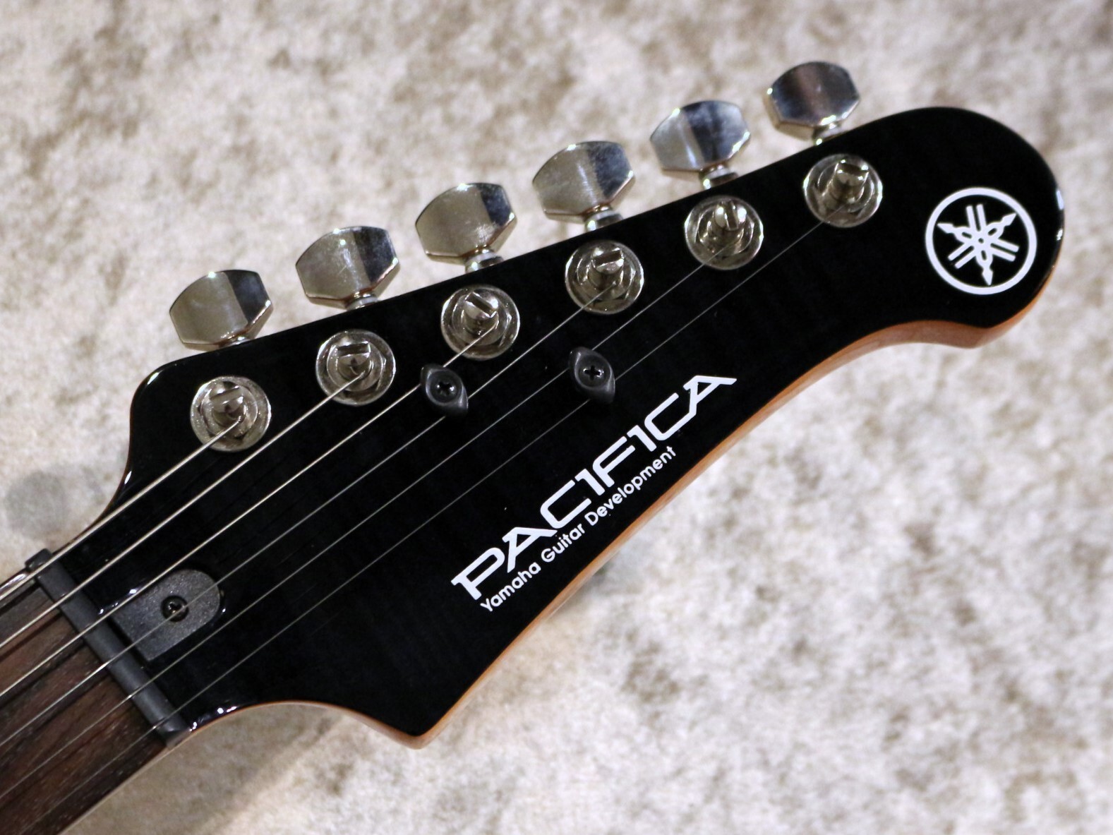 Yamaha PACIFICA PAC612VIIFM Electric Guitar – Translucent Black with Gig bag