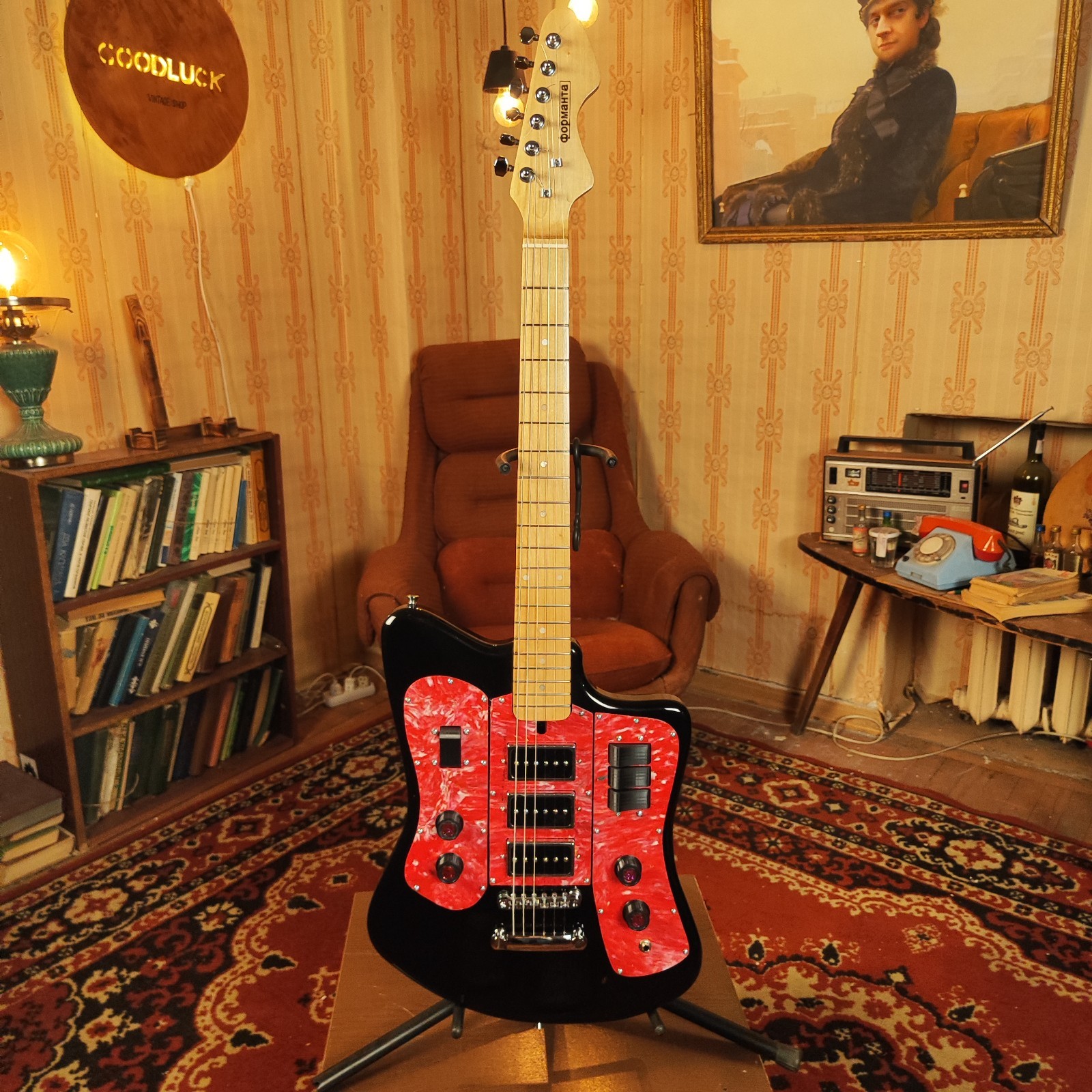 Formanta Style USSR Electric Guitar Built In Tone Bender Soviet Germanium Fuzz
