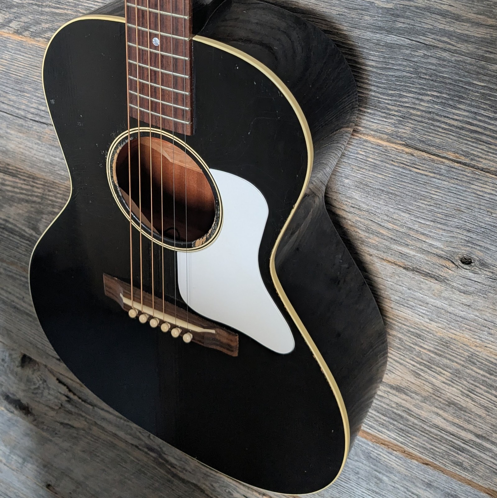 Used Gibson Custom Shop Murphy Lab ’31 L-00 Lightly Aged – Ebony w/OHSC