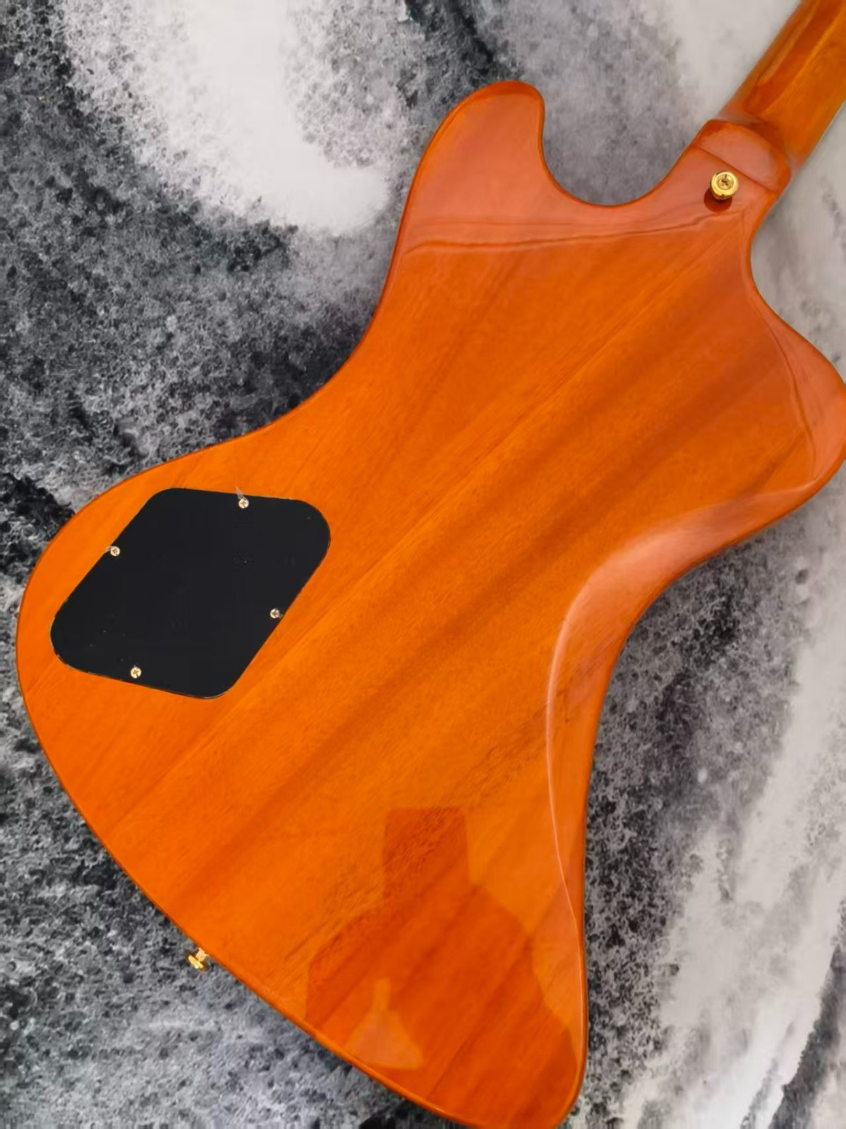 Natural Mahogany Offset Electric Guitar with Black Pickguard Gold Hardwa