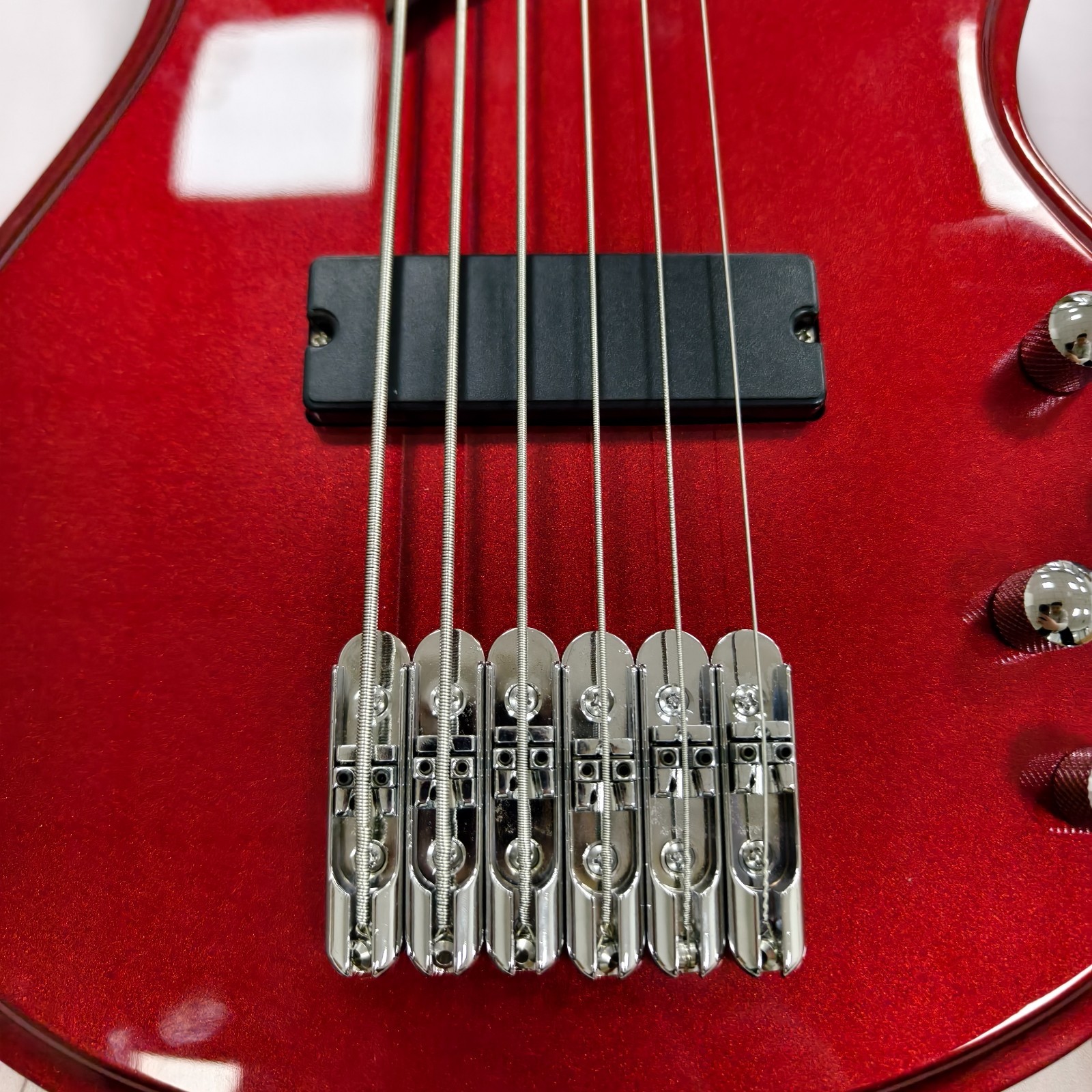 Fretless 6 String Electric Bass Guitar Metallic Red Solid Wood Single Pickup Bas
