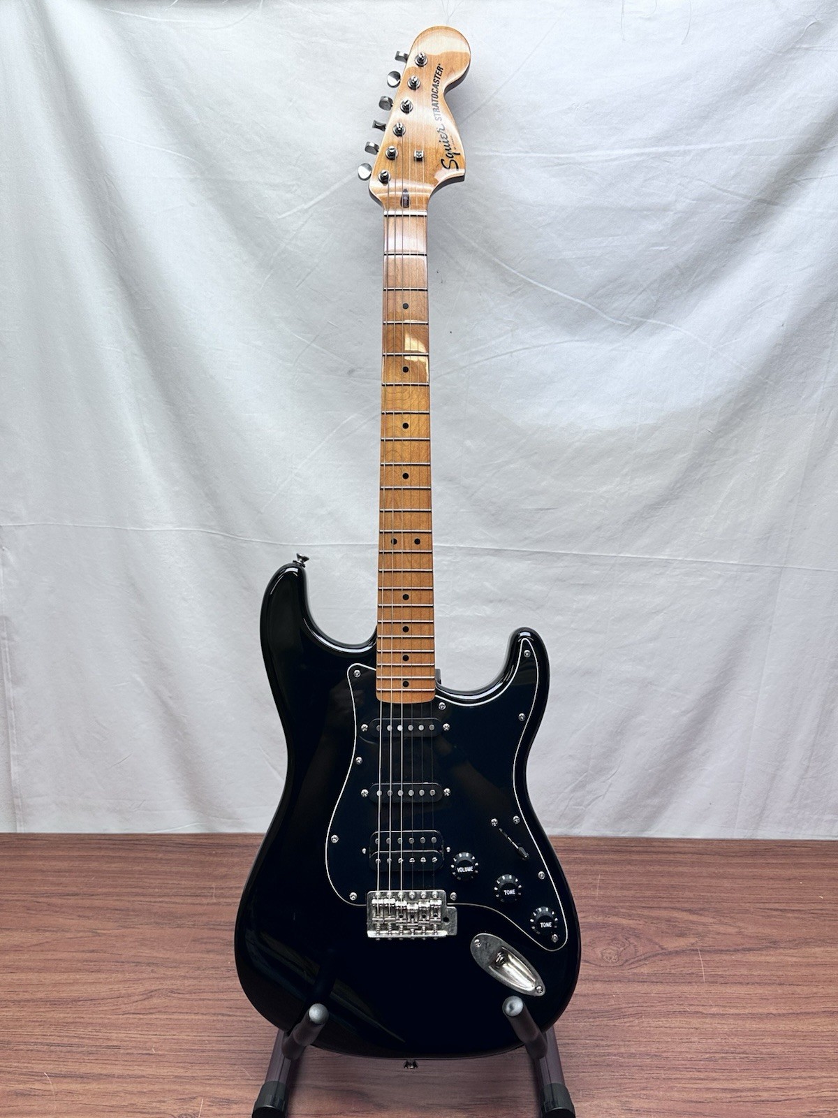 Squier Classic Vibe 70’s Stratocaster HSS Electric Guitar Gloss Black